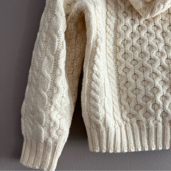 Aran Crafts 100% Merino Wool Kids Hooded Knit Cardigan Zip Sweater 6-7 Years - Picture 7 of 16